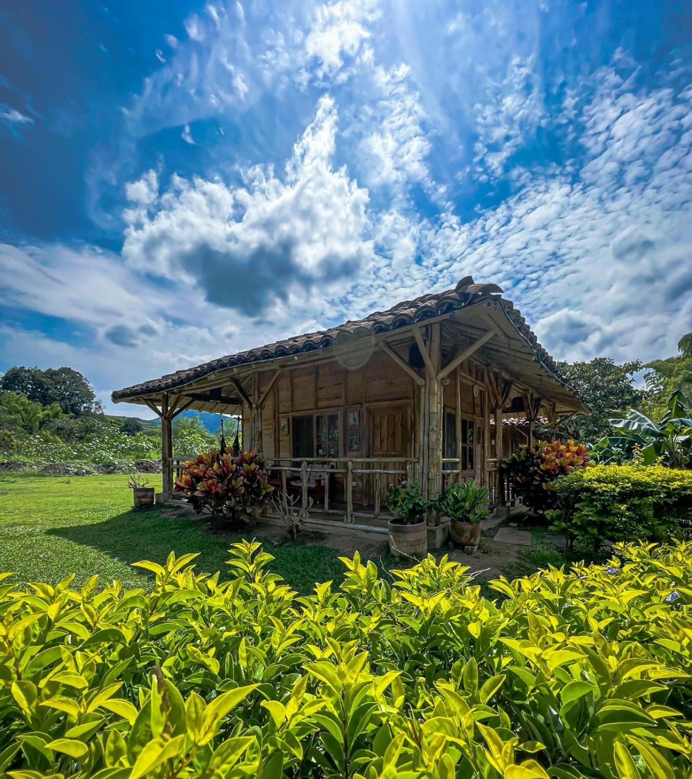 Hotel Campestre Campos Verdes Roldanillo Exteriör bild